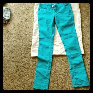 Beautiful NWOT Aqua Skinny Jeans